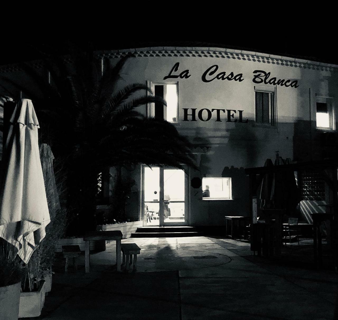 Hotel La Casa Le Barcares Exterior photo